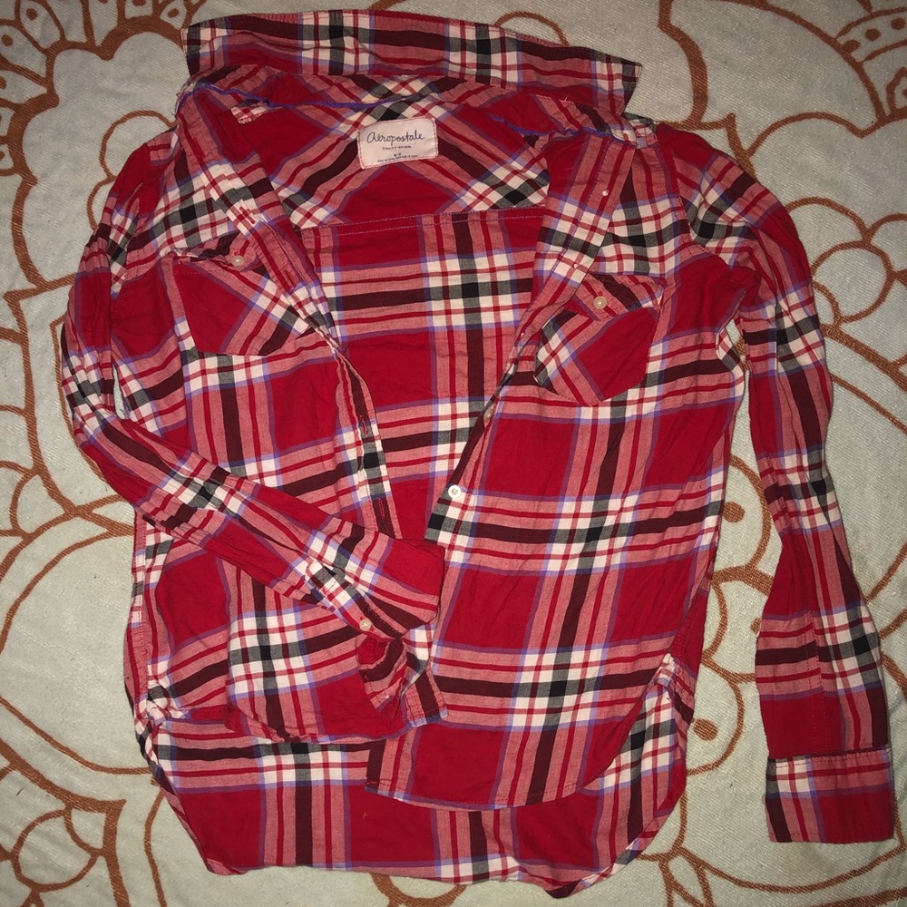 Woman’s Aeropostale plaid shirt (M)